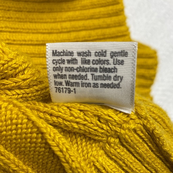 St. John's Bay Sweater V-Neck Cable Knit Gold Mustard Yellow Size Large - Picture 8 of 10